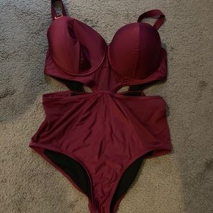 Gabi fresh swimsuit size 18 E/F